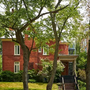 Manoir-De-La-Tour-Par-Aneyro-Hotel-Quebec-City-Exterior