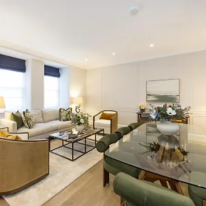 Buckingham-Lloyds-Knightsbridge-Aparthotel-London-Interior