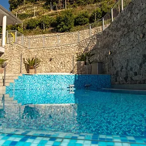 Agritur-Acetaia-Gourmet-Relax-Hotel-Tenno-Exterior