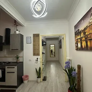 Marcelina-Holidays-Rooms-Rome-Room