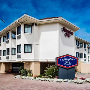 Hampton-Inn-Monterey-Exterior