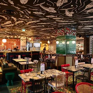 Mama Shelter Lisboa Business photo