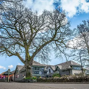 Oak Tree Inn Exterior photo