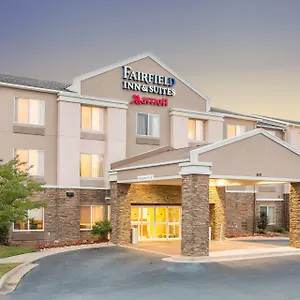 Fairfield-Inn-Suites-By-Marriott-Columbus-Exterior