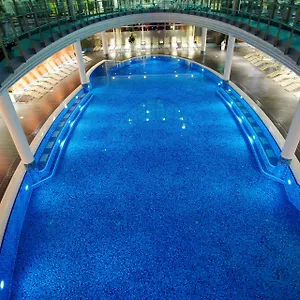 Centrovital Hotel Berlin Swimming Pool photo
