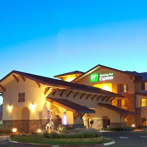 Holiday-Inn-Express-Turlock-By-Ihg-Exterior