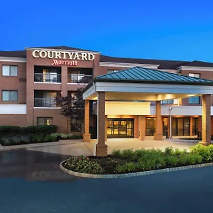 Courtyard-By-Marriott-West-Orange-Hotel-Exterior