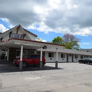 Relax-Inn-Brunswick-Exterior