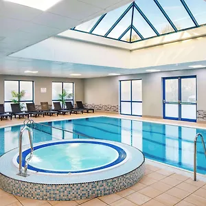 Mercure-Birmingham-West-Hotel-West-Bromwich-Swimming-Pool