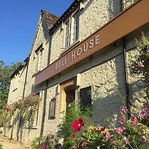 The-Bell-House-Hotel-Sutton-Benger-Exterior