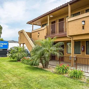 Rodeway-Inn-Santee-San-Diego-East-Exterior