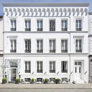 Aussen-Alster-Hotel-Hamburg-Exterior