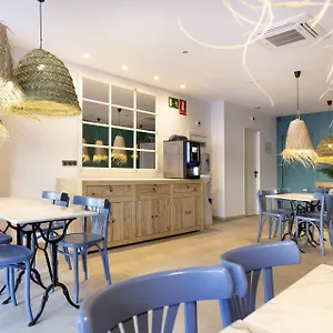 Yomo Hostal Bcn Port Amenities photo