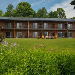 Auberge-Des-Gallant-Rigaud-Exterior