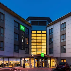 Ibis-Styles-Haydock-Hotel-Exterior
