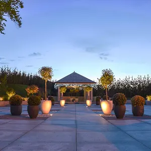 Radstone-Hotel-Larkhall-Exterior