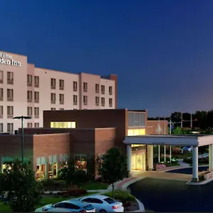 Hilton-Garden-Inn-Lake-Forest-Mettawa-Exterior