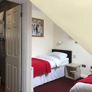 Cassandra-Guest-House-Plymouth-Room