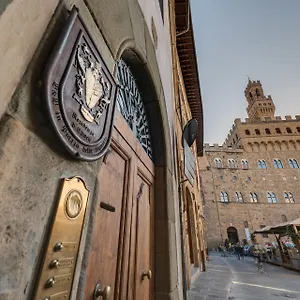Residenza D'Epoca In Piazza Della Signoria Exterior photo