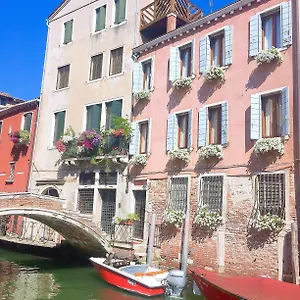 3749 Pontechiodo Exterior photo