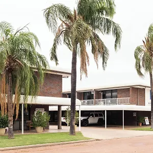 Longreach-Motor-Inn-Exterior
