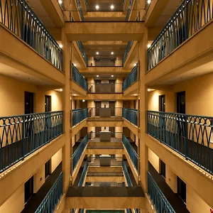 Hotel-Villa-Fontaine-Tokyo-Nihombashi-Hakozaki-Hostel-Beds