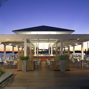 Forty-1-North-Newport-Exterior