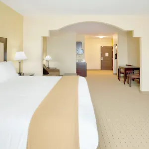 Holiday-Inn-Express-Georgetown-By-Ihg-Room