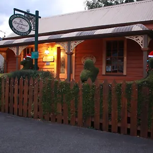 Westbury-Gingerbread-Cottages-Exterior