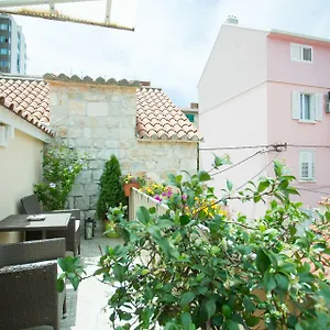 House Sandra Exterior photo