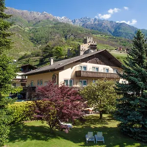 Hotel-Weingarten-Naturns-Exterior