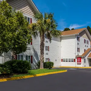 Red-Roof-Inn-I-95-North-Brunswick-Darien-Exterior