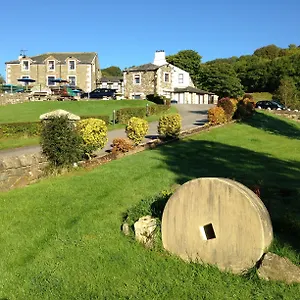 Embleton-Spa-Hotel-Apartments-Exterior
