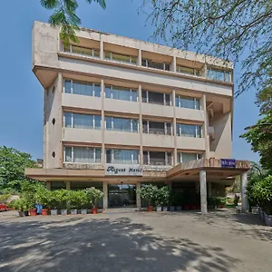 Regent-Hotel-Andheri-Mumbai-Exterior