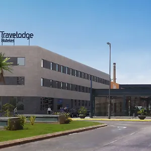 Travelodge-Valencia-Aeropuerto-Manises-Exterior
