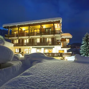 Chalet-Hotel-Les-Rhodos-Cordon-Exterior