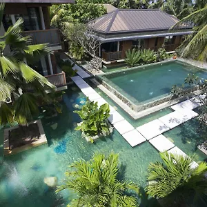 Dhevatara Beach Hotel Exterior photo