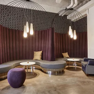 Reykjavik-Marina-Berjaya-Iceland-Hotels-Room