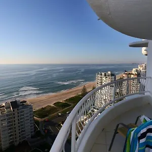 Biarritz-Apartments-Gold-Coast-Business