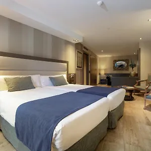 Hotel-Reina-Cristina-Teruel-Room