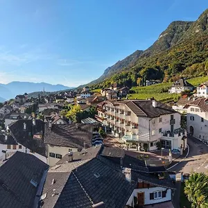 Das-Badl-Smart-Retreat-Ao-Adults-Only-Caldaro-Skyline