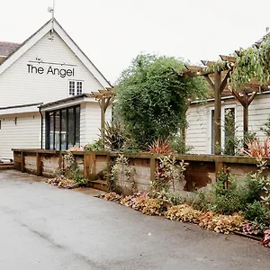 The-Angel-Hotel-Alton-Exterior