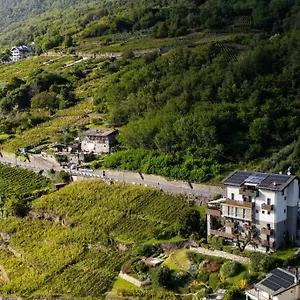 Wine-Hotel-Retici-Balzi-Poggiridenti-Skyline