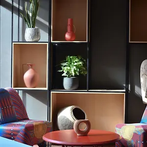 Ibis Styles Abidjan Plateau Macro Details photo