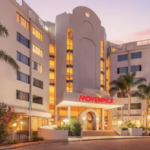 Moevenpick Hotel Windhoek Exterior photo