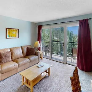 Scandinavian-Lodge-203-Steamboat-Springs-Room