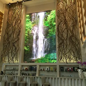 Resorts-World-Sentosa-Equarius-Hotel-Singapore-Exterior