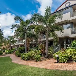 Montana-Palms-Resort-Gold-Coast-Exterior