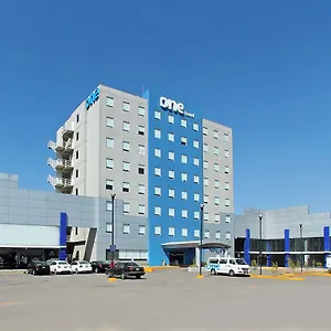One-Queretaro-Aeropuerto-Hotel-El-Coyote-Exterior