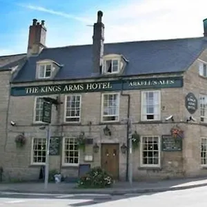 The-Kings-Arms-Hotel-Chipping-Norton-Exterior